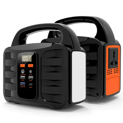 110V 220Vの携帯用発電機の動力火車150Wのキャンプの太陽発電機